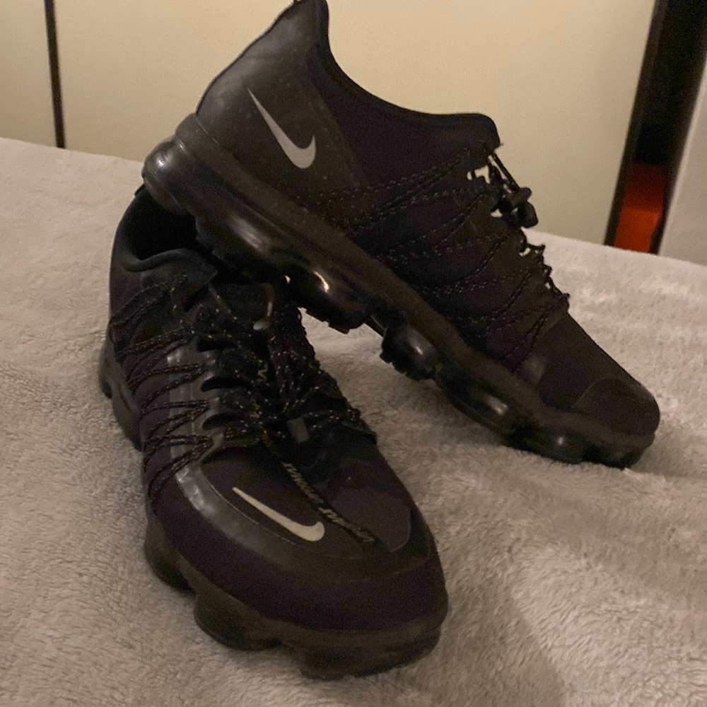 Black Nike Vapor max size 11.5